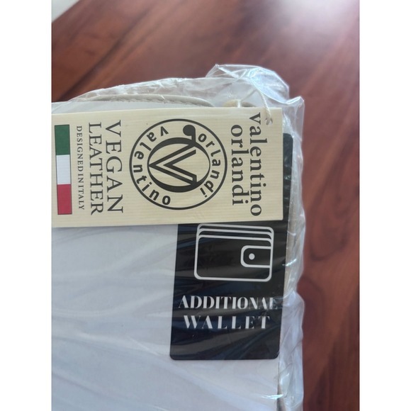 Valentino Orlandi Quilted Vegan Leather Crossbody & Wallet Cream NWT MSRP $380 - Picture 3 of 4